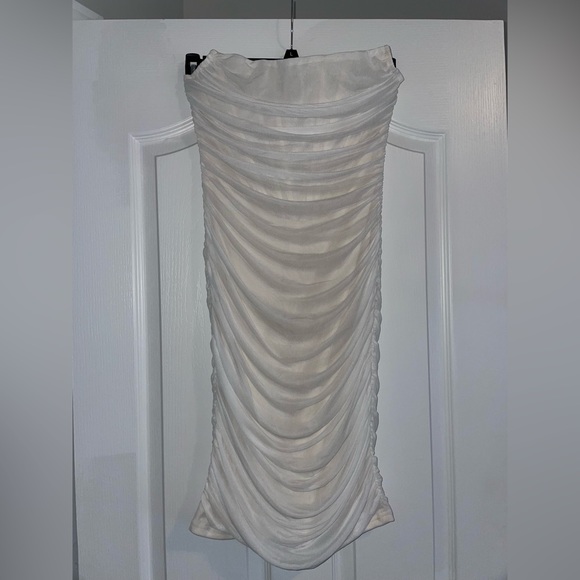 NWT White corset style dress from Rosedress - Picture 4 of 7